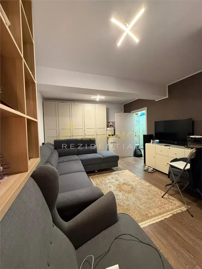 Metrou 1 Decembrie-Apartament 3 Camere-Gata de Mutare+Parcare Inclusa - foto 2
