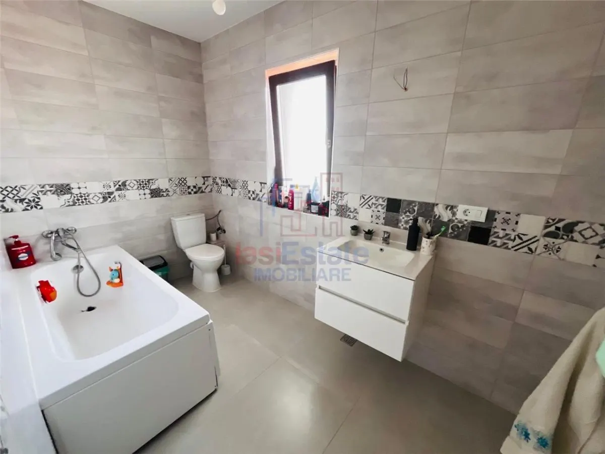 Casa cu 4 camere 2 bai mobilata și utilata Miroslava - Horpaz - foto 9
