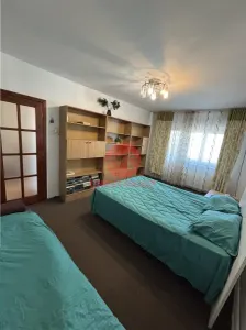 Apartament 3 Camere, Decomandat, zona Tomis ll, Ideal vara, sau termen lung - Constanta
