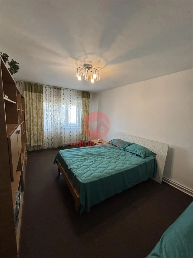 Apartament 3 Camere, Decomandat, zona Tomis ll, Ideal vara, sau termen lung - foto 2