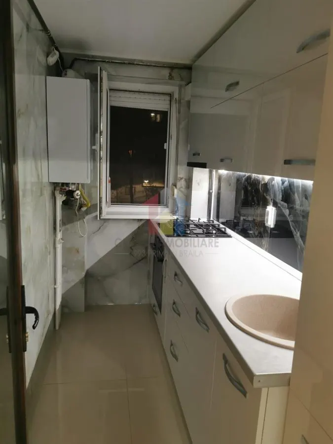 #Mobilat si Utilat# 2 camere ,  etaj 2, Viziru 3 - foto 4