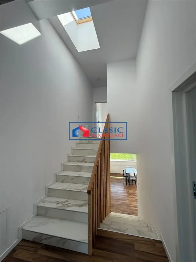 Vanzare parte duplex modern cu 4 camere 120 mp si teren 250 mp in Dezmir - foto 7
