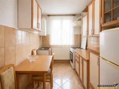 Etaj intermediar, structura particulara, zona placuta,  Grivitei3, Brasov - foto 3
