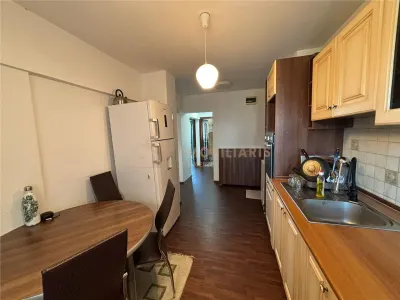 Apartament 3 camere decomandat | Garaj | Lift | Republicii â€“ Parcul Central | 67 mp - foto 2