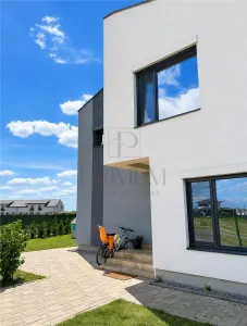 Moșnița Nouă | Casă individuală premium | 150 mp utili | 600 mp teren | Dublu front stradal - Timisoara