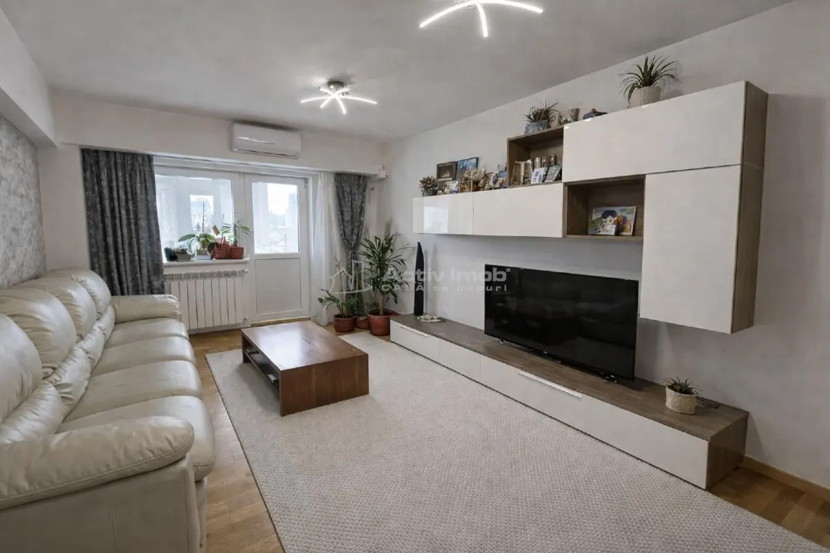 3 camere decomandat - Rond Alba Iulia - foto 1