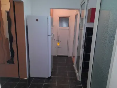 Inchiriere apartament  2 camere zona Mihai Viteazul - foto 3