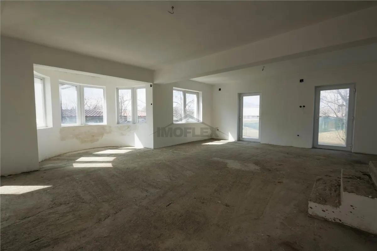 Casa spatioasa cu Etaj si Curte In zona Premiun Ghimbav - foto 7
