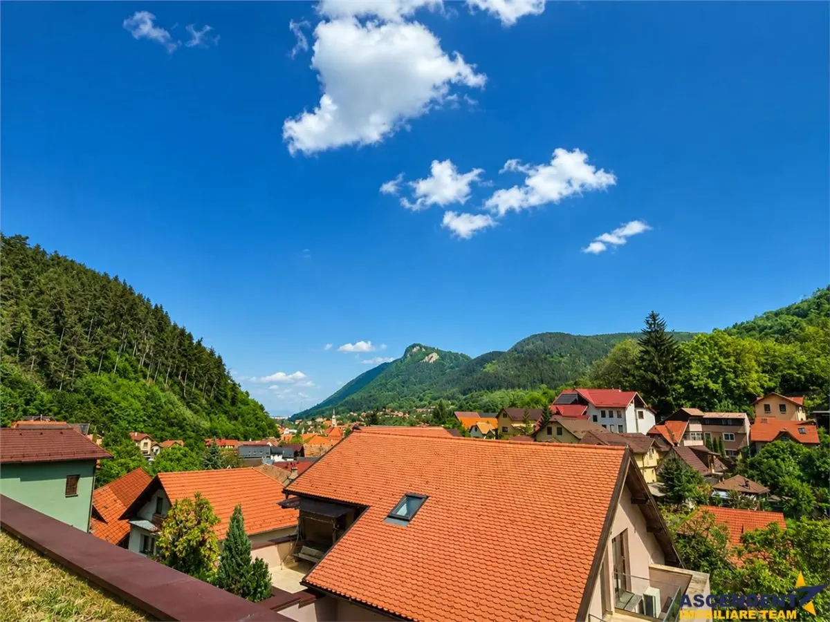 Micul Penthouse, terasa + gradina 50 mp, vedere spectaculoasa, Cetatea Brasov - foto 4