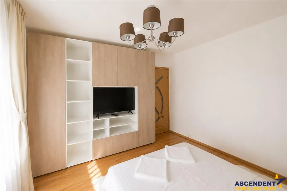 Apartament luminos cu 2 camere decomandate, Rasnov, Brasov - foto 11